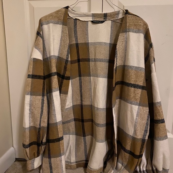 Shein Shacket - Picture 2 of 3